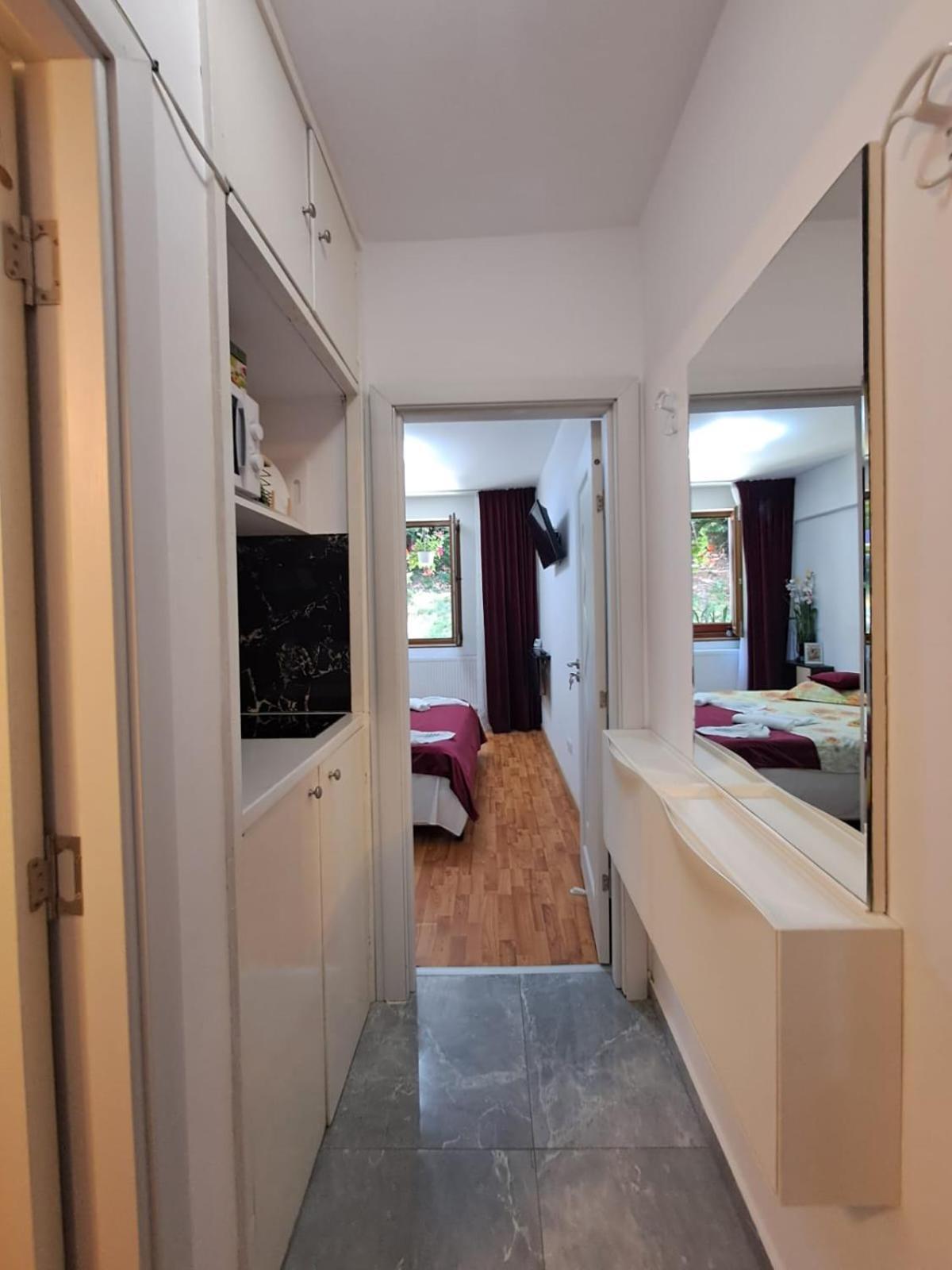 Garsoniera Flori - Sinaia Apartment ภายนอก รูปภาพ