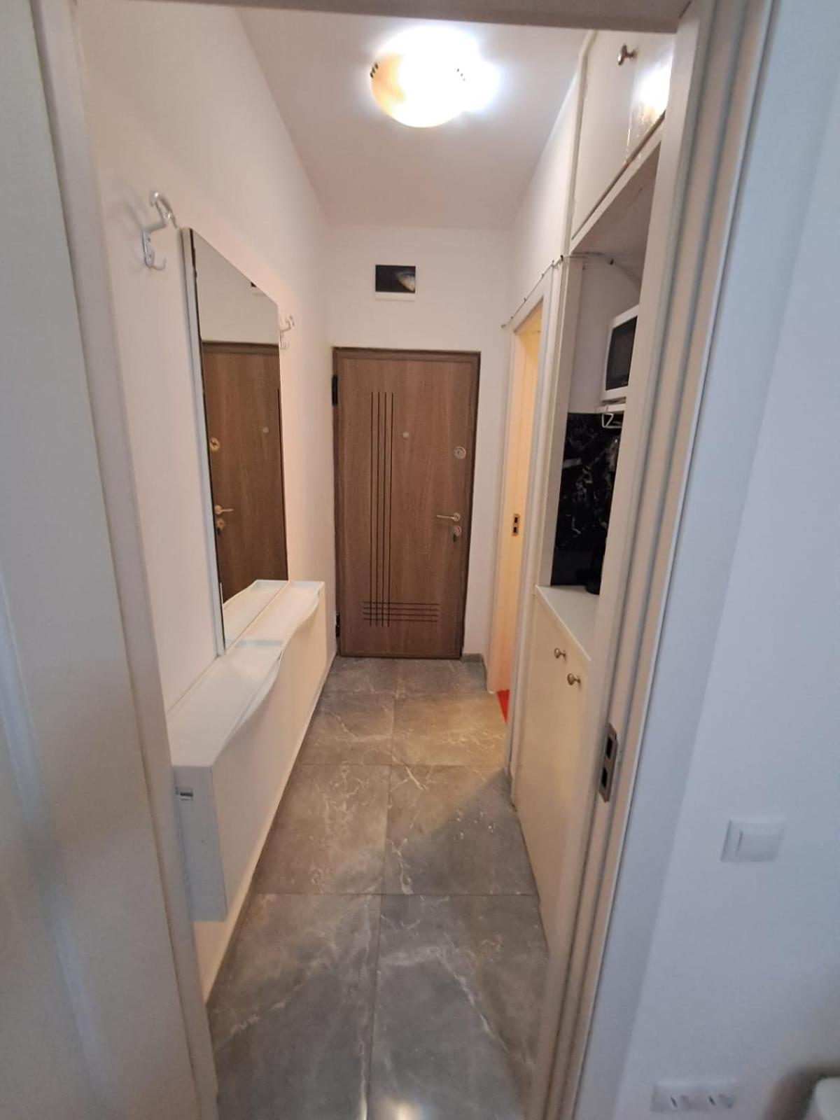 Garsoniera Flori - Sinaia Apartment ภายนอก รูปภาพ